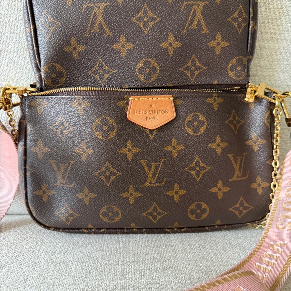 Louis Vuitton Brown Monogram Multi Pochette with Pink Strap - Picture 2 of 6